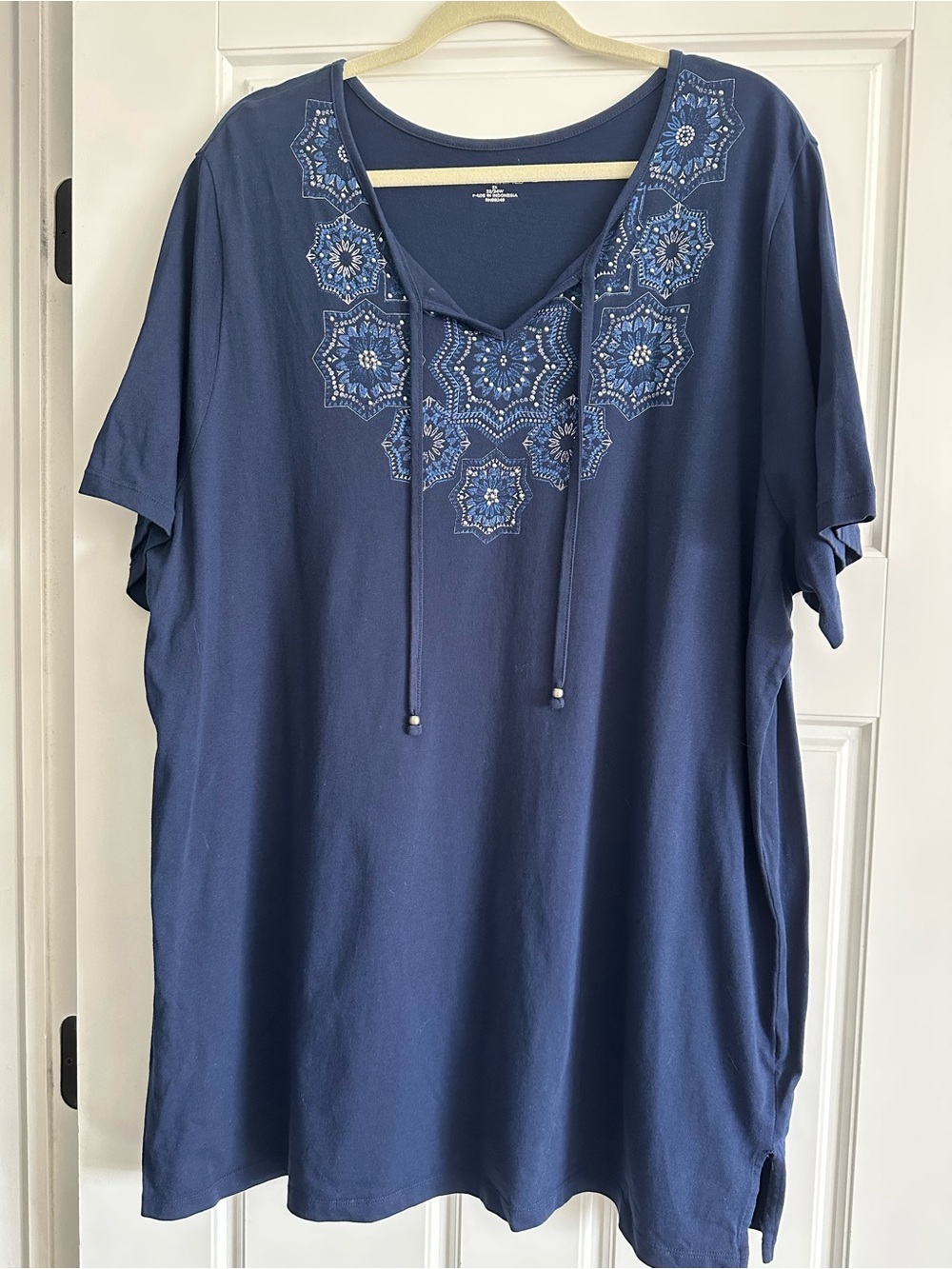 Catherines plus size 2X Navy Short Sleeve V-Neck Top with Embellished neckline